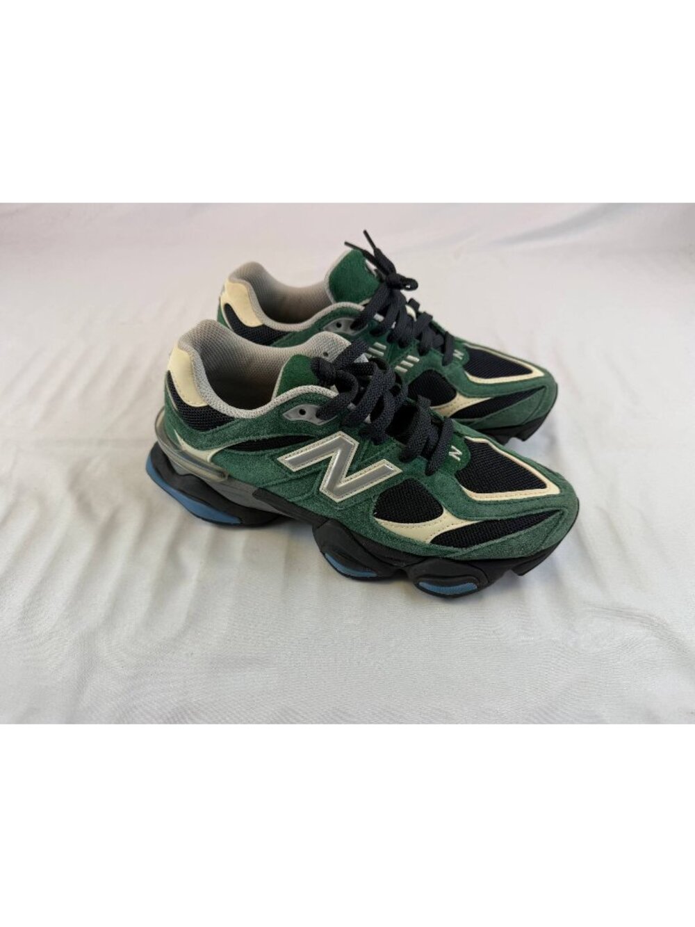 NEW BALANCE 9060 TEAM FOREST GREEN BLACK SUEDE MEN'S 7US U9060VRA